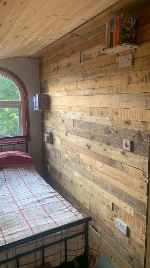 Railway Pod, Castlewellan Hotel Bagian luar foto
