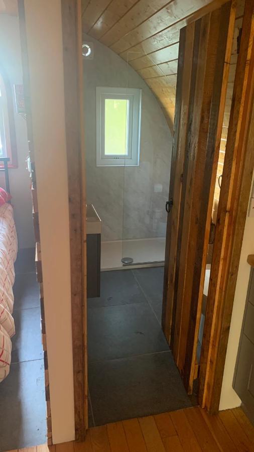 Railway Pod, Castlewellan Hotel Bagian luar foto